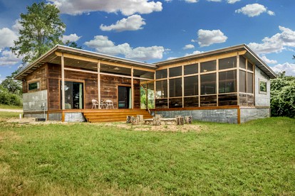 Artisan Cabin with Beautiful Decor and a Classic Fire Pit near Austin, Texas - glamping.directory
