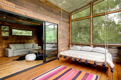 Artisan Cabin with Beautiful Decor and a Classic Fire Pit near Austin, Texas - Elgin, Texas - glamping.directory