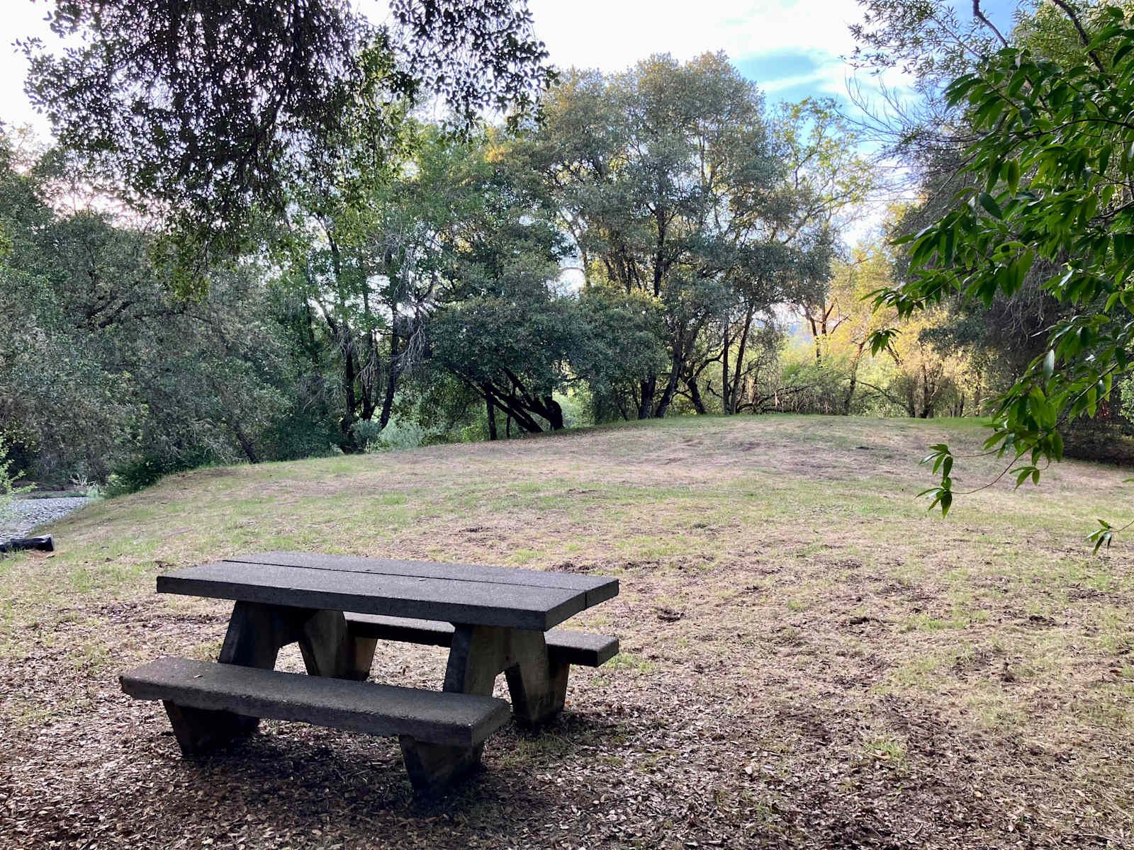 Feliz Creek Vacations - Hopland, California - glamping.directory