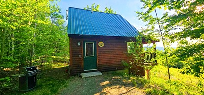 Pet-Friendly Retreat Ideal for a Tranquil Escape in Maine - glamping.directory