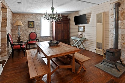 Historic Cabin in the Heart of Ferdericksburg For a Romantic Getaway with Hot-Tub, Texas Country - Fredericksburg, Texas - glamping.directory