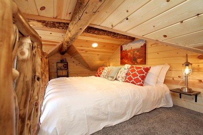Enchanting Utah Tree House Retreat for a Vacation near Zion National Park - Orderville, Utah - glamping.directory