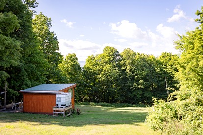 Cozy Tiny House Glamping Rental in New York with Views of the Catskills - Preston Hollow, New York - glamping.directory