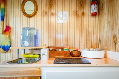 Cozy Tiny House Glamping Rental in New York with Views of the Catskills - Preston Hollow, New York - glamping.directory