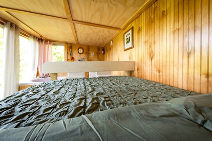 Cozy Tiny House Glamping Rental in New York with Views of the Catskills - Preston Hollow, New York - glamping.directory