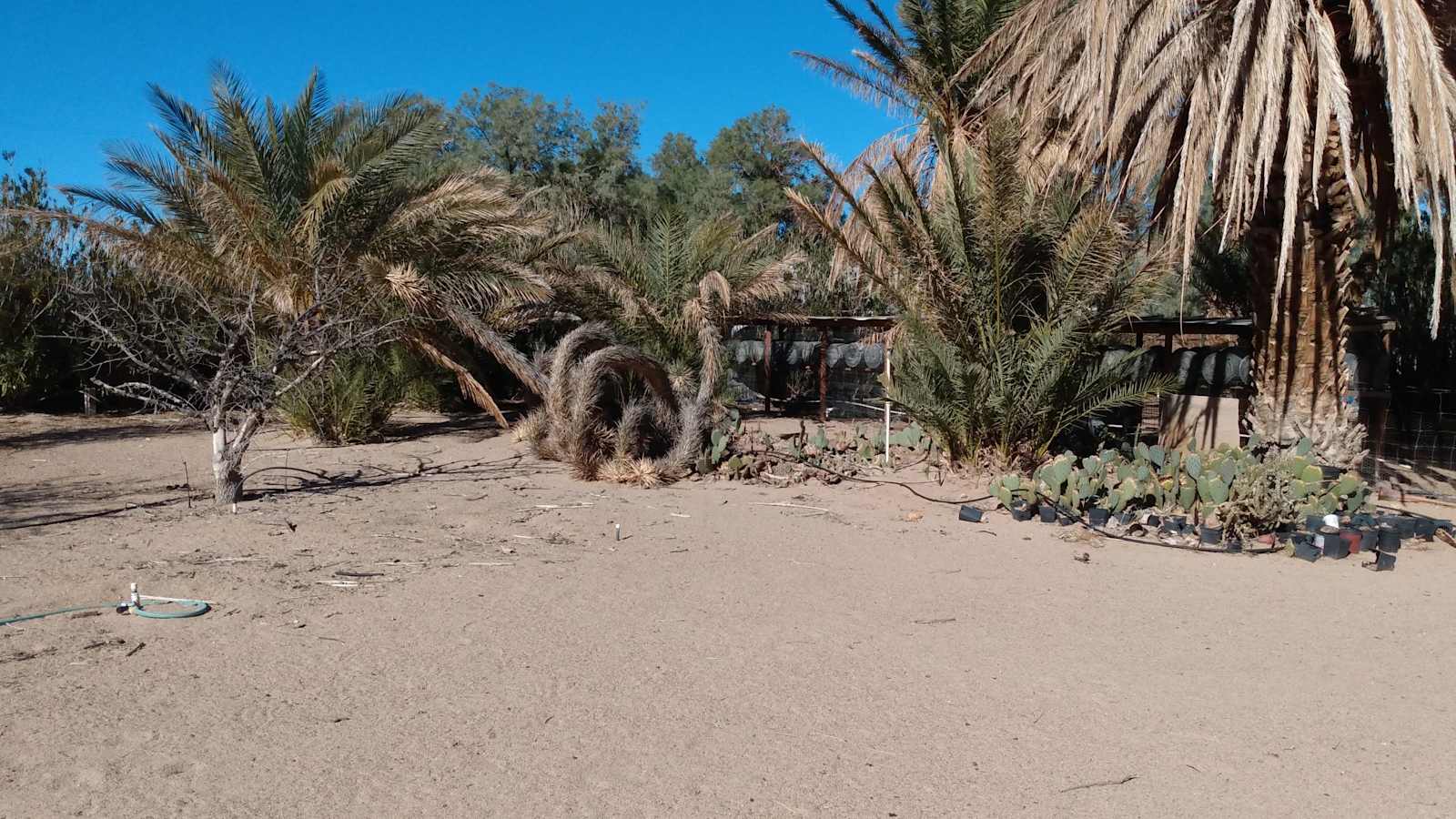 Route 66 Armstrong House - Newberry Springs, California - glamping.directory