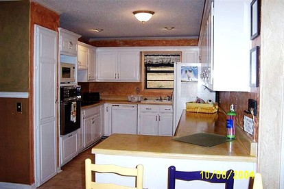 Waterfront Cottage with Private Beach on Tennessee River in Guntersville, Alabama - Guntersville, Alabama - glamping.directory