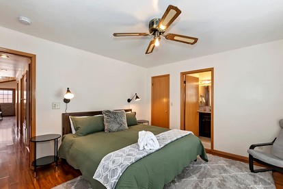 Experience Luxury: Beautiful Modern Cabin in Big Bear Lake - Big Bear Lake, California - glamping.directory