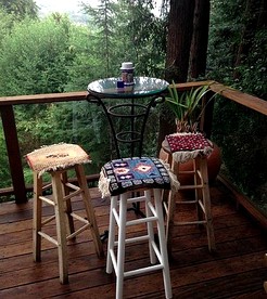 Spacious, Upscale Tree House in California, 15 Minutes from Golden Gate Bridge - Mill Valley, California - glamping.directory