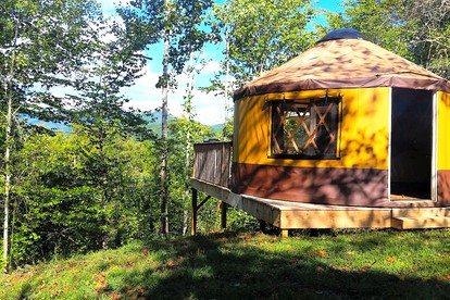 Charming Yurt Getaway on the Edge of the Nantahala Forest, North Carolina - glamping.directory