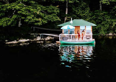 Floating Island Cabin in Monmouth, ME - Monmouth, Maine - glamping.directory