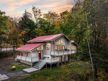 Scenic Mountain Escape with Hot Tub near Attitash Resort in Bartlett, New Hampshire - glamping.directory