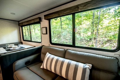Modern Caravan for Fun Weekend Trips from New York - Dushore, Pennsylvania - glamping.directory