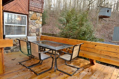 Secluded Cabin Close to the Shenandoah River in Shenandoah, Virginia - Shenandoah , Virginia - glamping.directory