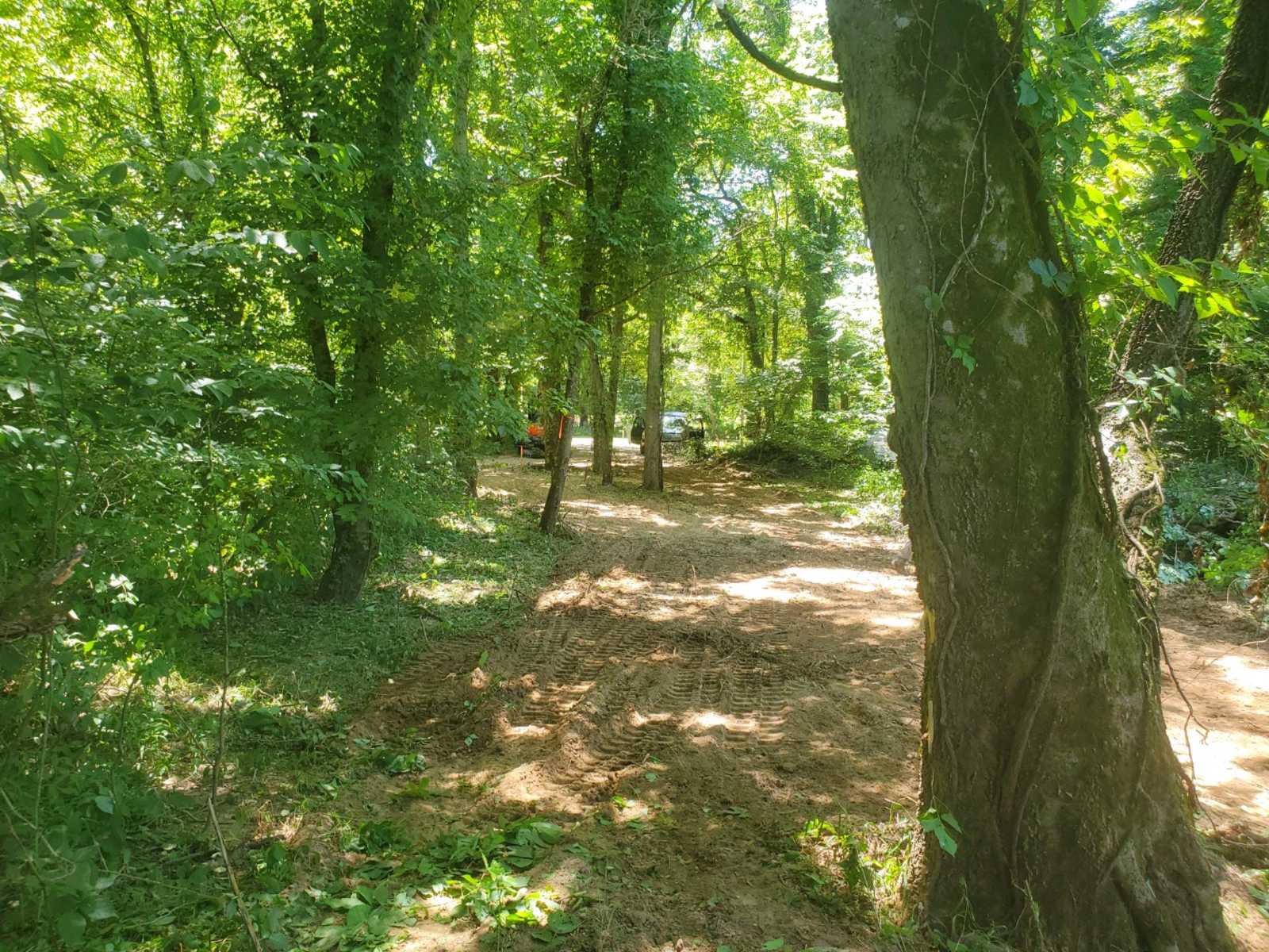 Primitive/ BF full hookup/ Dome - Pocahontas, Arkansas - glamping.directory