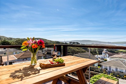Cozy Dillon Beach Cottage Perfect for Vacations in California - Dillon Beach, California - glamping.directory