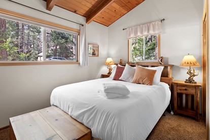 Beautiful Cozy Cabin in Big Bear for an Amazing Getaway in Nature in California - Big Bear Lake, California - glamping.directory