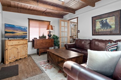 Beautiful Cozy Cabin in Big Bear for an Amazing Getaway in Nature in California - Big Bear Lake, California - glamping.directory