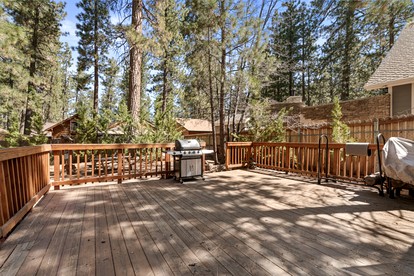 Beautiful Cozy Cabin in Big Bear for an Amazing Getaway in Nature in California - Big Bear Lake, California - glamping.directory
