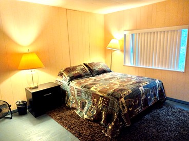 Rustic Big Bear Pet-Friendly Cabin Rental for Family Glamping in California - Big Bar, California - glamping.directory