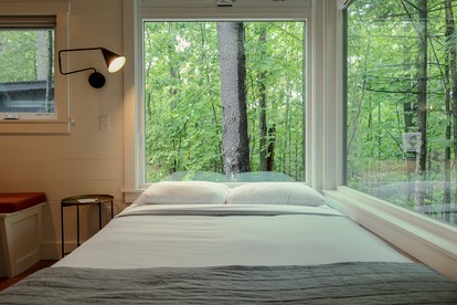 Beautiful Cabin with Modern Indoor Space and Fire Pit in Freeport, Maine - Freeport, Maine - glamping.directory