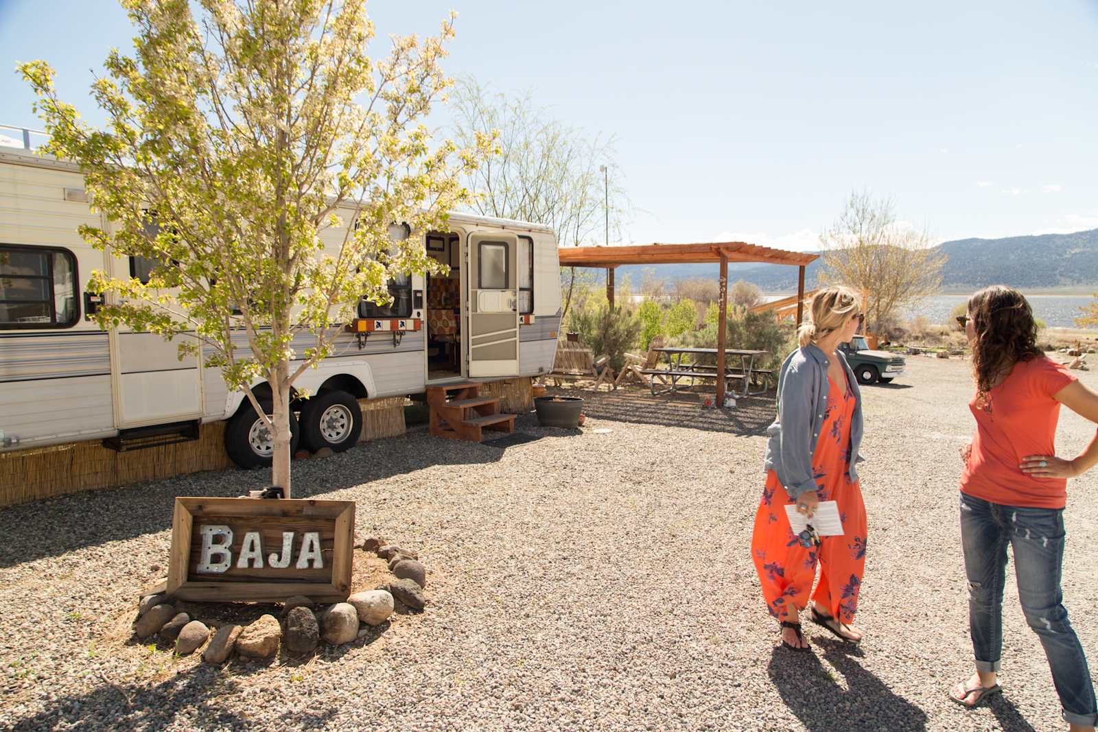 Paradise Shores Camp - Bridgeport, California - glamping.directory