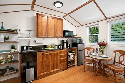 Modern Cottage Suited for Couples on the Island of Kauai, Hawaii - Kapaa, Hawaii - glamping.directory