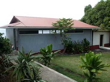 Cozy Cottage Rental with Lovely Ocean Views in Captain Cook, Big Island, Hawaii - glamping.directory
