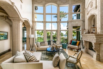 Incredible Luxurious Mansion with Amazing Amenities and Stunning Sea Views in Pompano Beach, Florida - Pompano Beach, Florida - glamping.directory