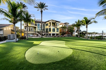 Incredible Luxurious Mansion with Amazing Amenities and Stunning Sea Views in Pompano Beach, Florida - Pompano Beach, Florida - glamping.directory
