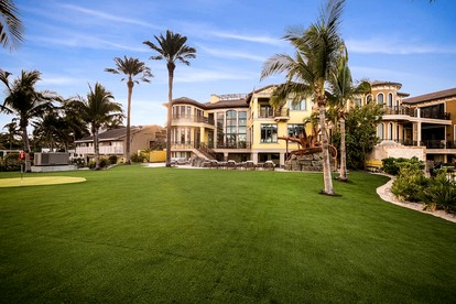 Incredible Luxurious Mansion with Amazing Amenities and Stunning Sea Views in Pompano Beach, Florida - Pompano Beach, Florida - glamping.directory