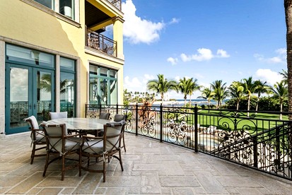 Incredible Luxurious Mansion with Amazing Amenities and Stunning Sea Views in Pompano Beach, Florida - Pompano Beach, Florida - glamping.directory