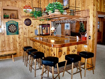 Picturesque Cottage for a Riverside Retreat near Big Sky, Montana - Gallatin Gateway, Montana - glamping.directory
