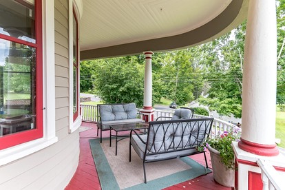 Family-Friendly Rental with Pool Table and Mountain Views in NY - Albany, New York - glamping.directory