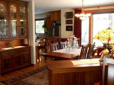 Spacious Bed and Breakfast for a Romantic Getaway in Nine Mile Falls, Washington - Nine Mile Falls, Washington - glamping.directory