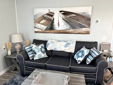 Charming Waterfront Cottage with Private Dock near Little Gasparilla Island, Florida - Placida, Florida - glamping.directory