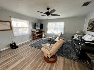 Charming Waterfront Cottage with Private Dock near Little Gasparilla Island, Florida - Placida, Florida - glamping.directory