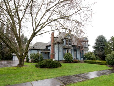 Grand Historic Villa Rental in the Heart of Oregon Wine Country - glamping.directory