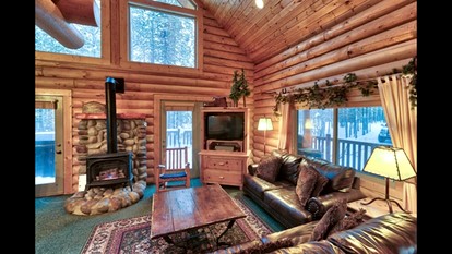 Outstanding Cabin with Hot-tub in Island Park, Idaho - Island Park, Idaho - glamping.directory