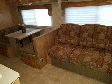 Secluded Campervan Rental near Reeses Creek in Killeen, Texas - Killeen, Texas - glamping.directory