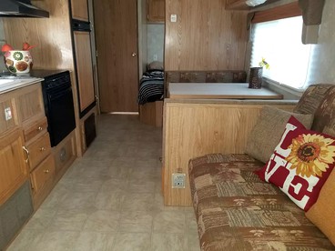 Secluded Campervan Rental near Reeses Creek in Killeen, Texas - Killeen, Texas - glamping.directory