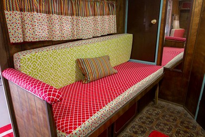 Mexican-Themed Camper for a Romantic Getaway near Smithville, Texas - Round Top, Texas - glamping.directory