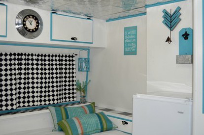 Mexican-Themed Camper for a Romantic Getaway near Smithville, Texas - Round Top, Texas - glamping.directory