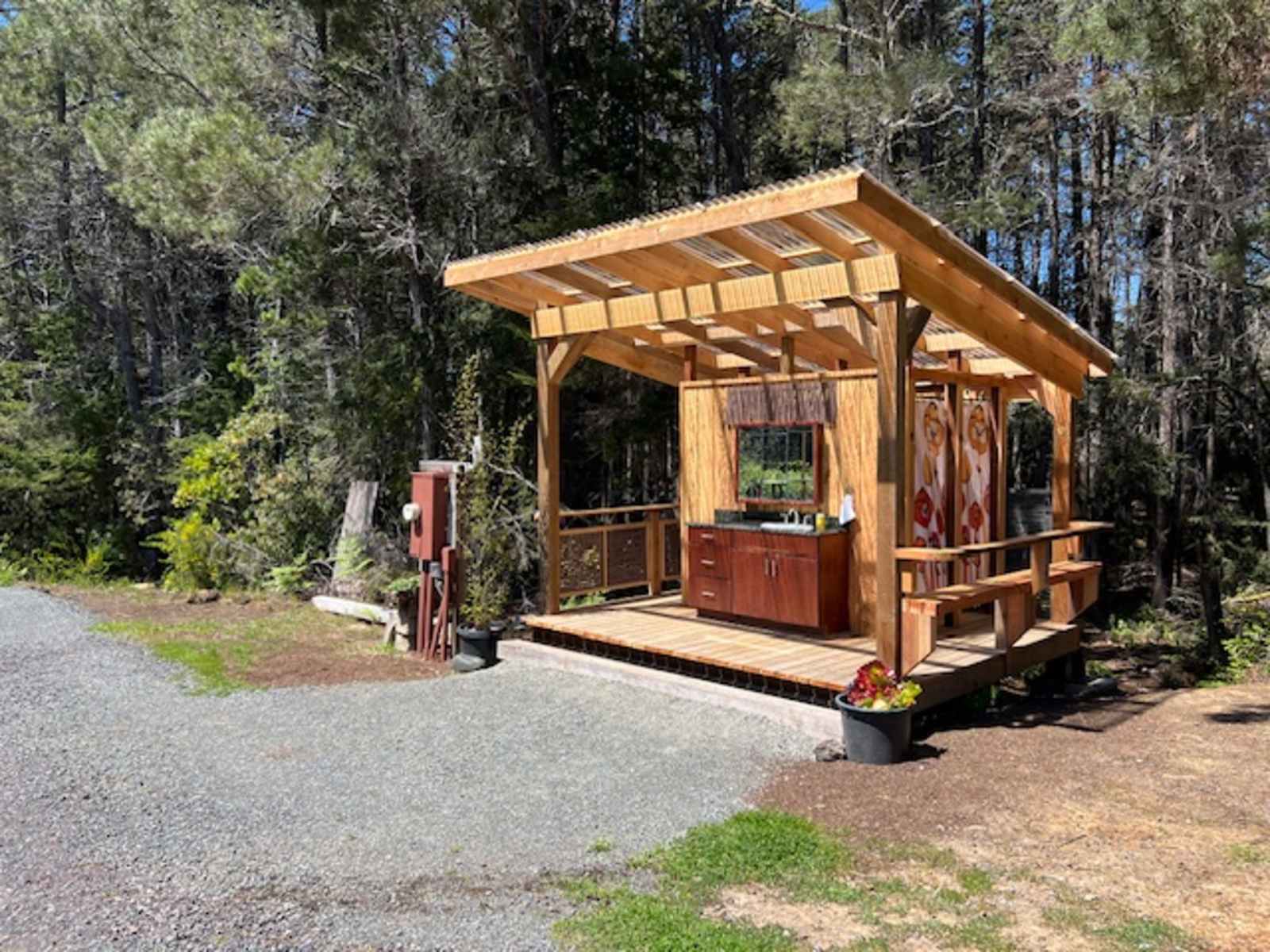 Waterfall Camp - Mendocino, California - glamping.directory