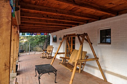 Spacious Cabin Rental with Beautiful Mountain Views near Pinos Altos, New Mexico - Silver City, New Mexico - glamping.directory