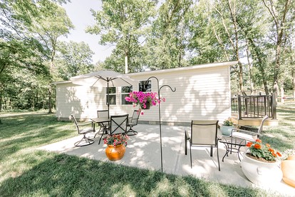 Cozy Secluded Cabin near Owensville, Missouri - Ideal for a Relaxing Glamping Getaway with Your Loved One - Canaan Township, Missouri - glamping.directory