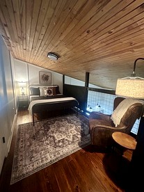 Tranquil Wooded Cabin Retreat with Private Hot Tub & Fire Pit Near Gentry, Arkansas - Gentry, Arkansas - glamping.directory