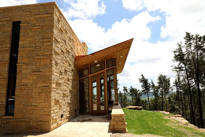 Romantic Cottage in Iowa with Stunning Views - Bellevue, Iowa - glamping.directory