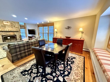 Beautiful Cottage with Hot-tub in Winhall, Vermont - Winhall, Vermont - glamping.directory
