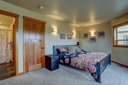 Wonderful Cottage with Incredible Views in Hood River, Oregon - Hood River , Oregon - glamping.directory